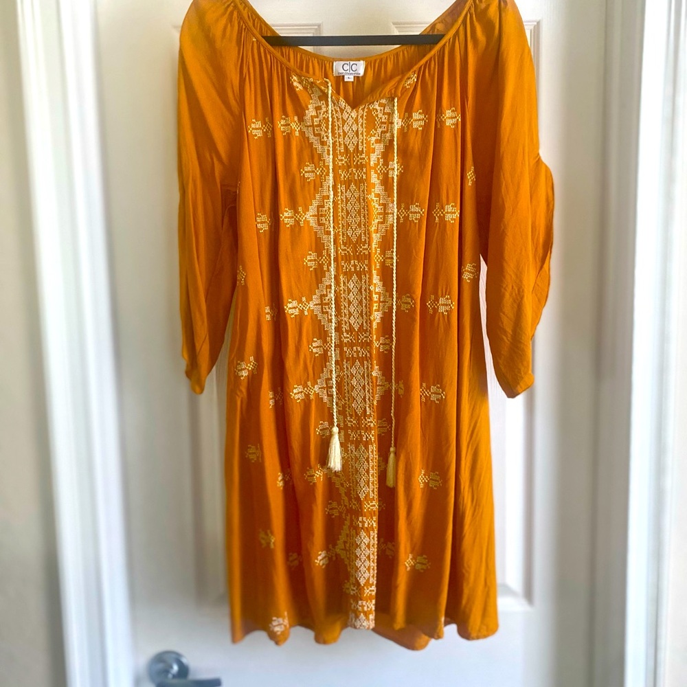 Chic Connection Dress - Picture 4 of 4